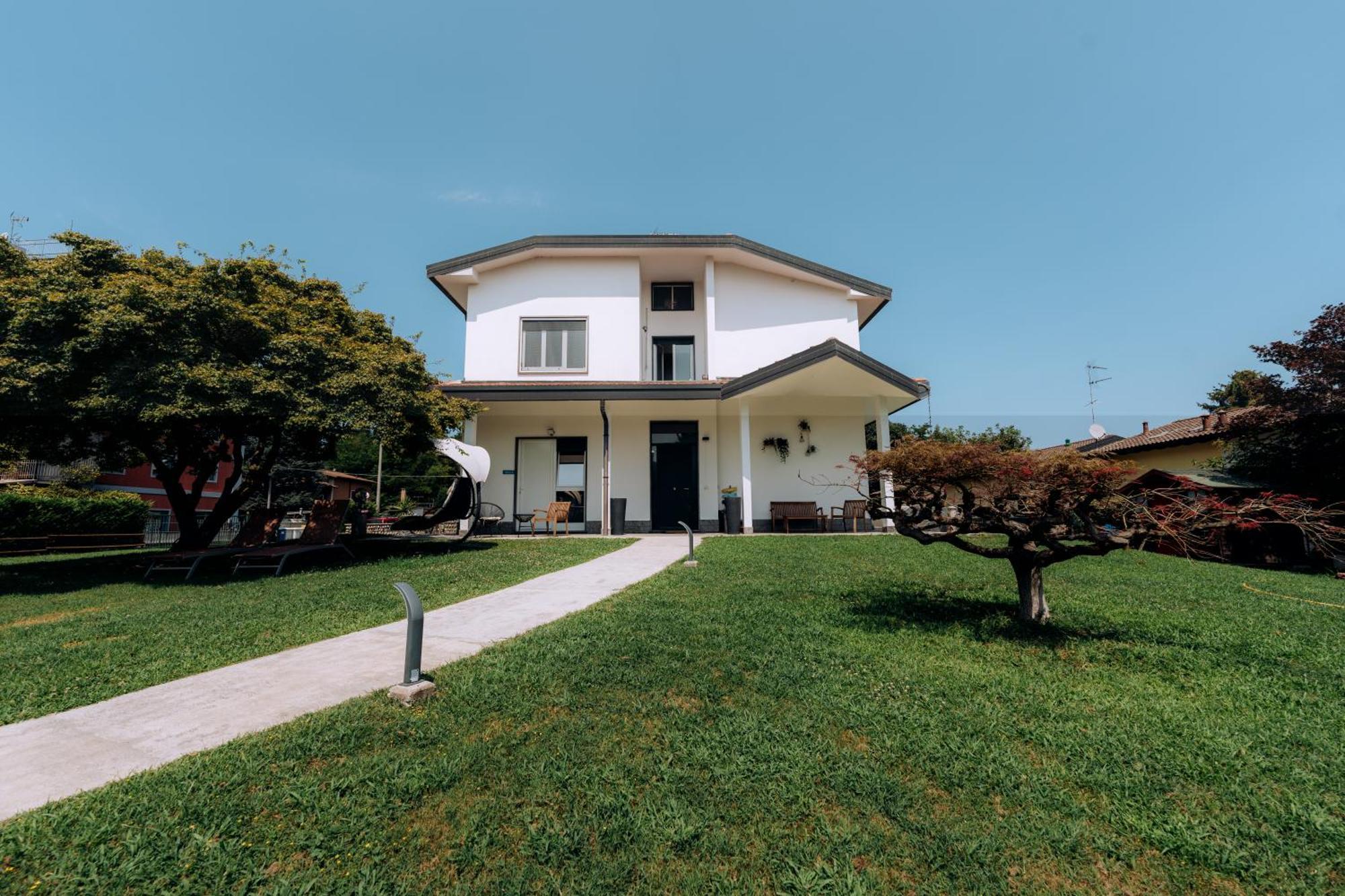 Bed and Breakfast Sleep & Fly Malpensa Case Nuove  Exterior foto