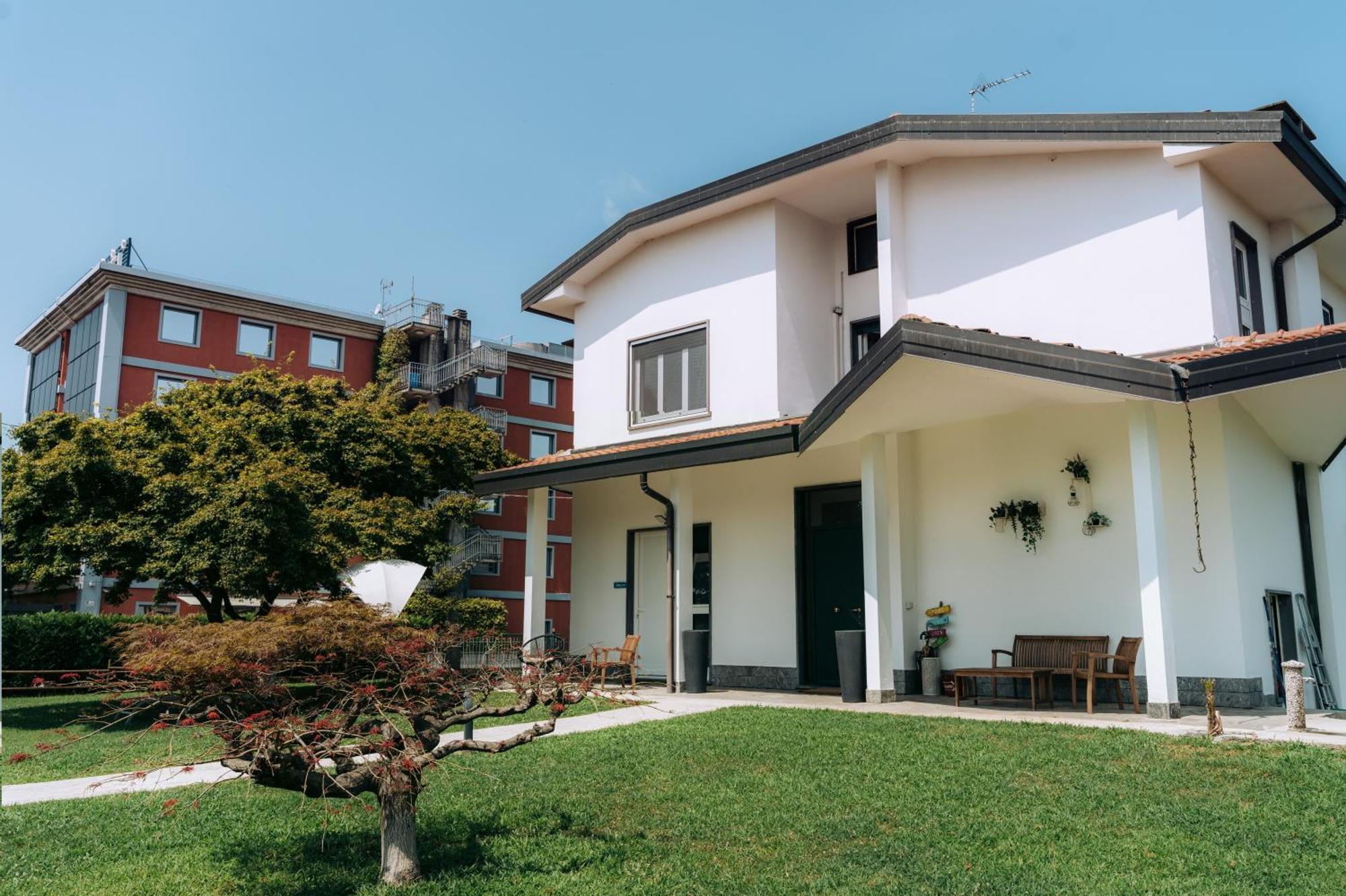 Bed and Breakfast Sleep & Fly Malpensa Case Nuove  Exterior foto