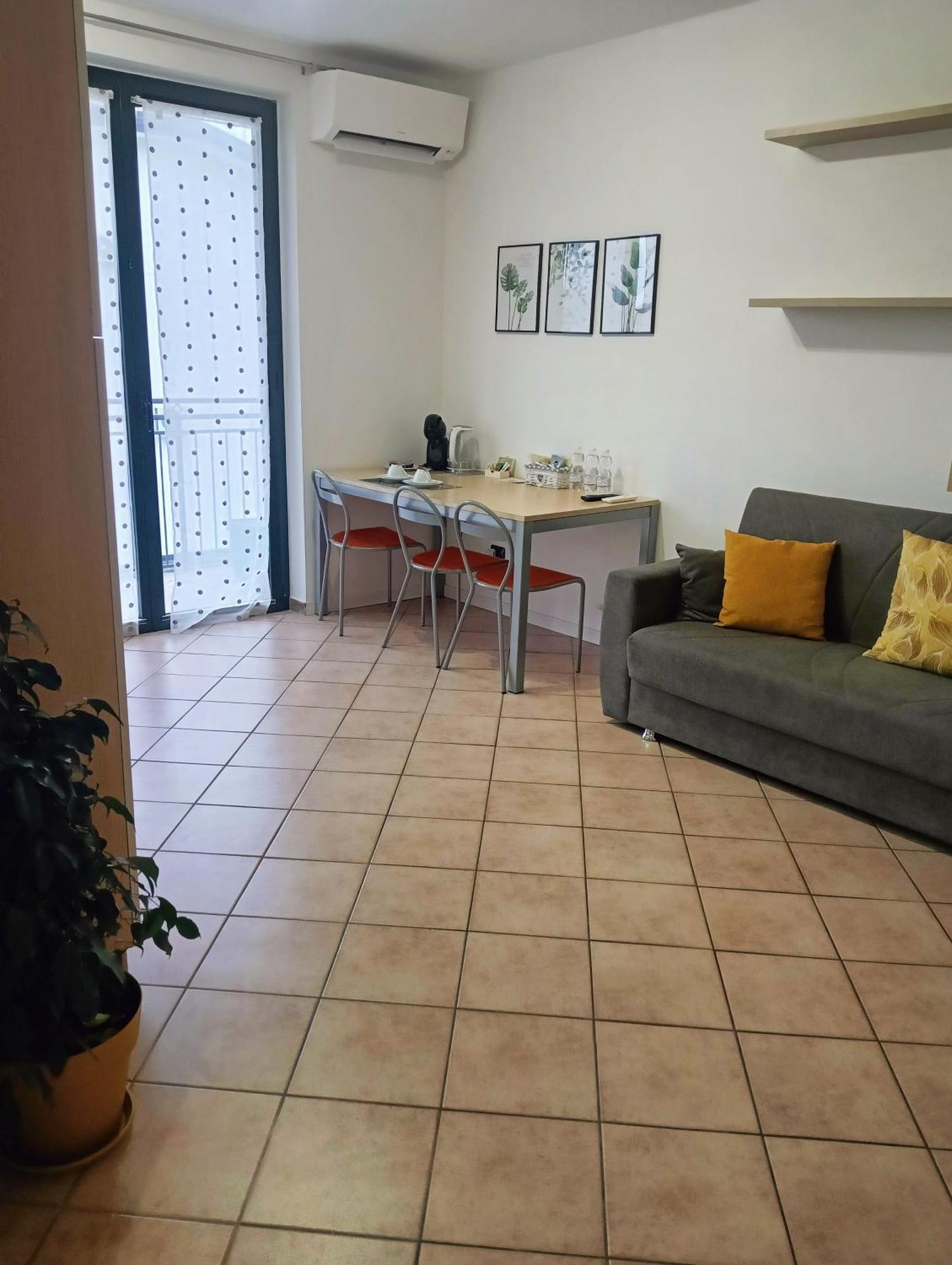 Bed and Breakfast Sleep & Fly Malpensa Case Nuove  Exterior foto